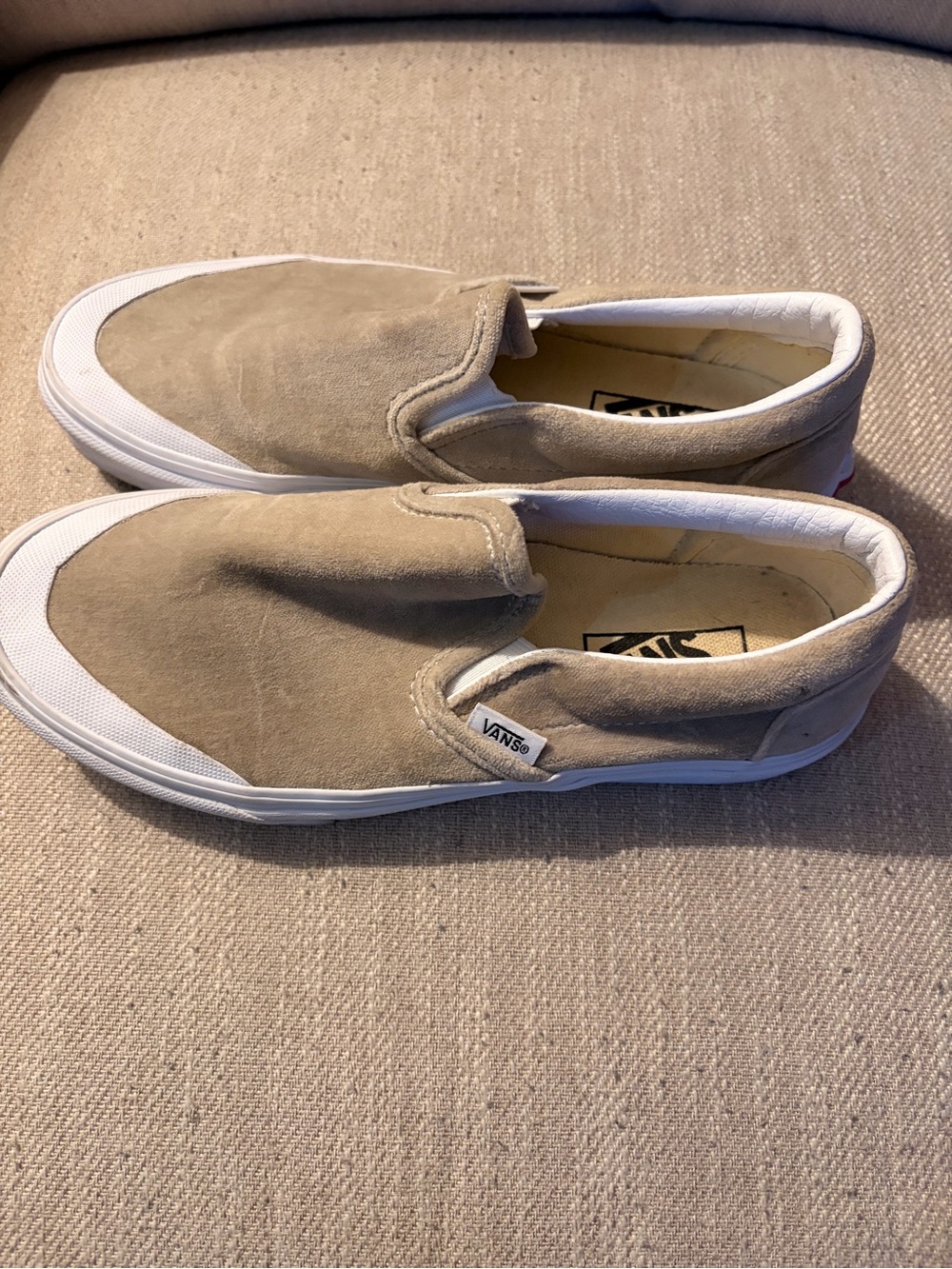 Vans Classic Slip-On Pig Suede Tan Beige Sneakers Women’s 7.5 Men’s 6